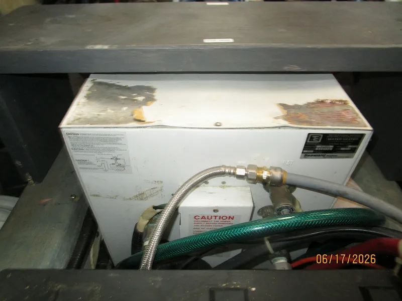 Slide: The Image of 43' Carver water heater - 6423795