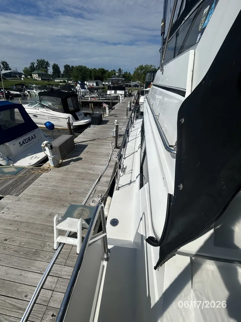Slide: The Image of 4' Carver port side deck2 - 6422922