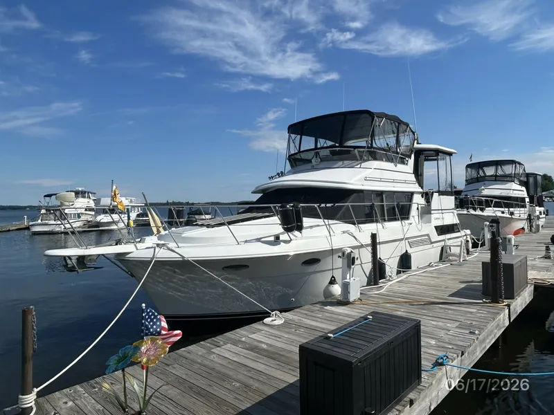 Slide: The Image of 43' Carver port forward profile - 6422919