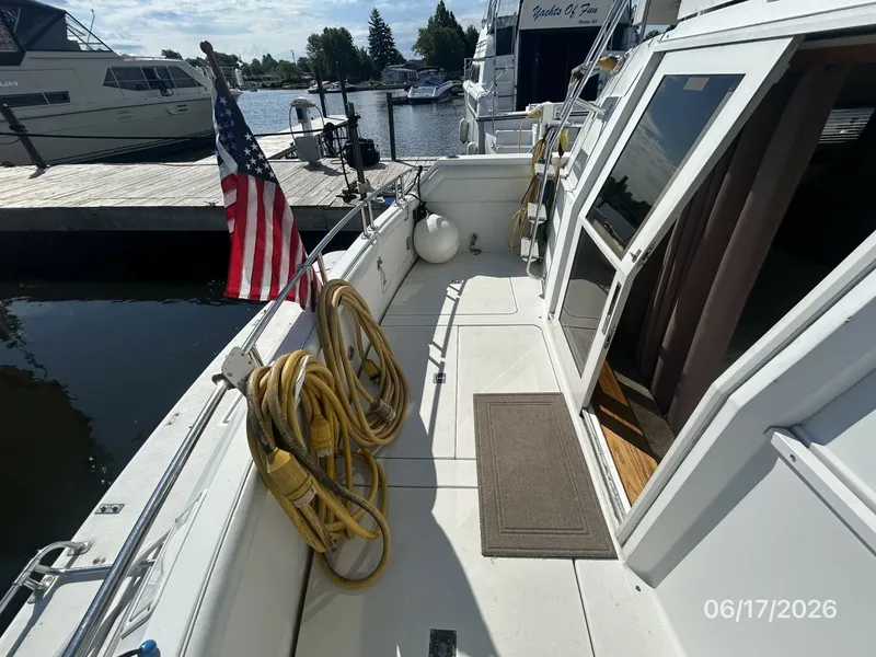 Slide: The Image of 43' Caver cockpit port - 6422881