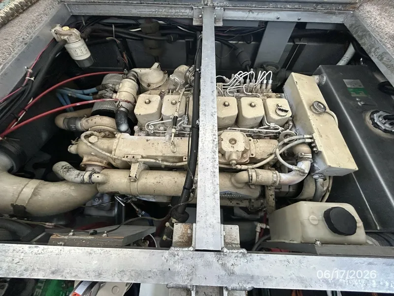 Slide: The Image of 43' Carver port main engine - 6422920