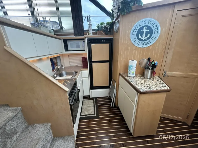 Slide: The Image of 43' Carver galley2 - 6422901