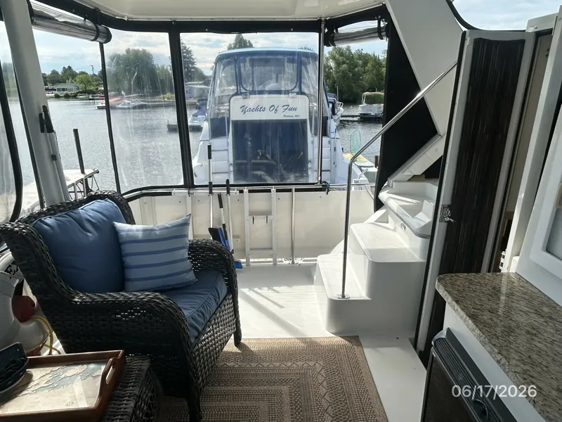 Slide: The Image of 43' Carver sundeck port - 6422939