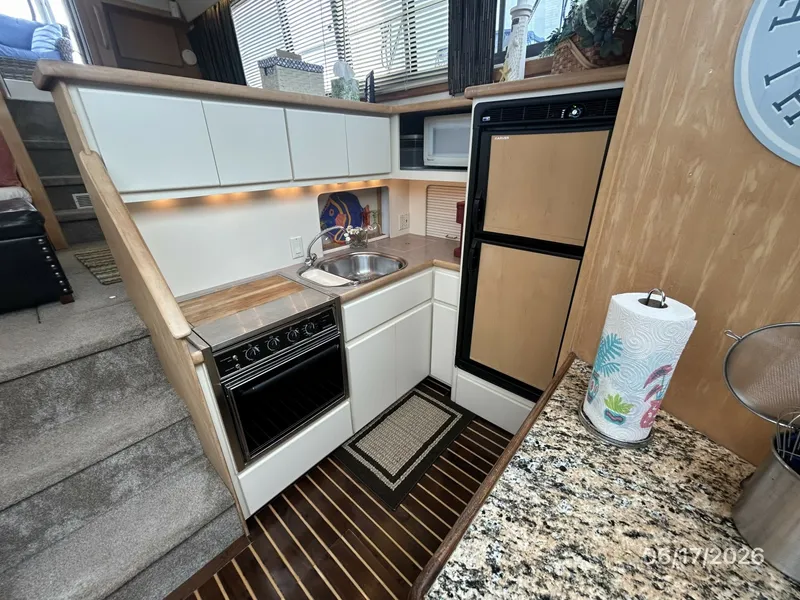 Slide: The Image of 43' Carver galley3 - 6422902