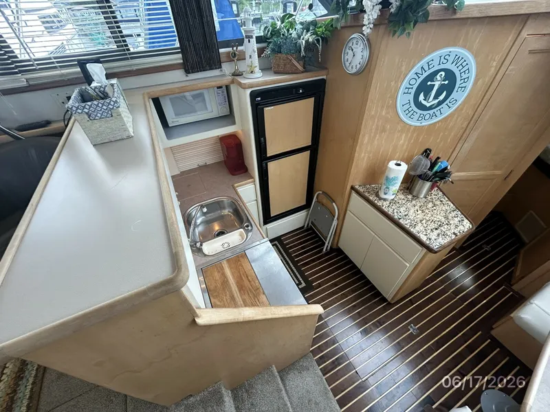 Slide: The Image of 43' Carver galley1 - 6422900