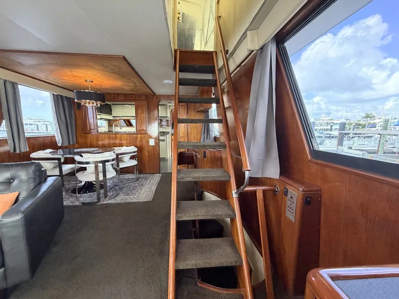 Slide: The Image of Viking Cockpit Motor Yacht 1990 - 7682551