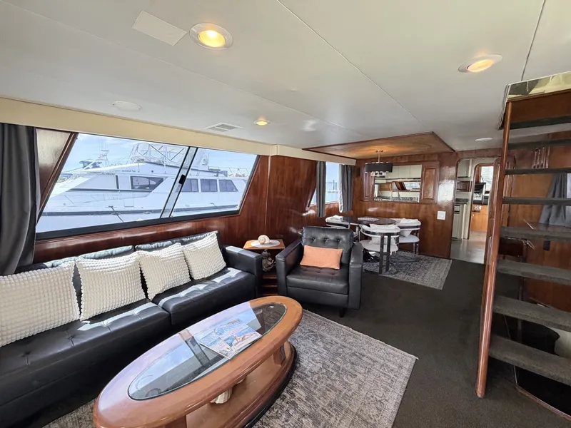 Slide: The Image of Viking Cockpit Motor Yacht 1990 - 7682511