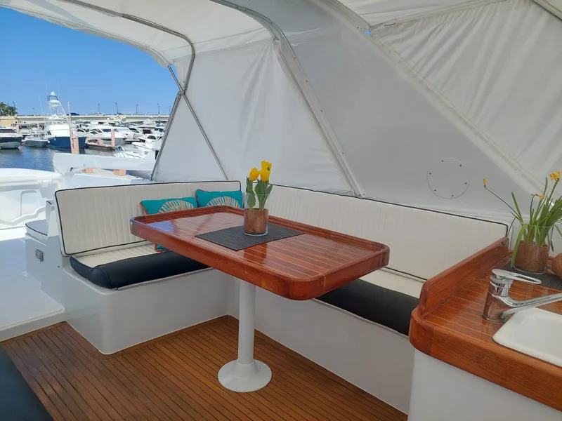 Slide: The Image of Viking Cockpit Motor Yacht 1990 - 7682556