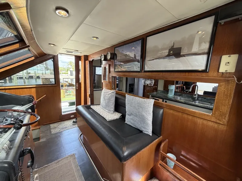 Slide: The Image of Viking Cockpit Motor Yacht 1990 - 7682542
