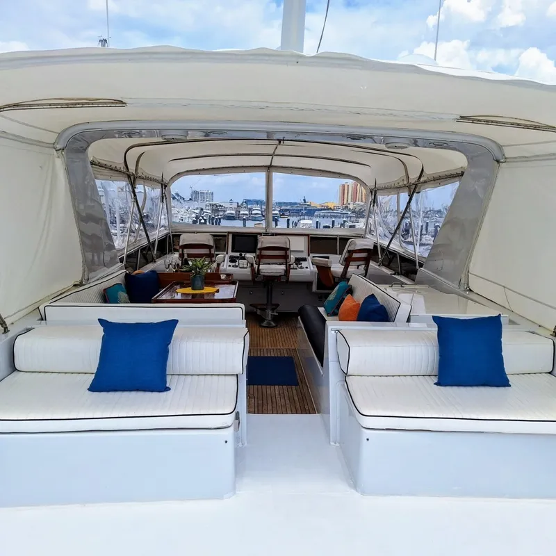Slide: The Image of Viking Cockpit Motor Yacht 1990 - 7682554