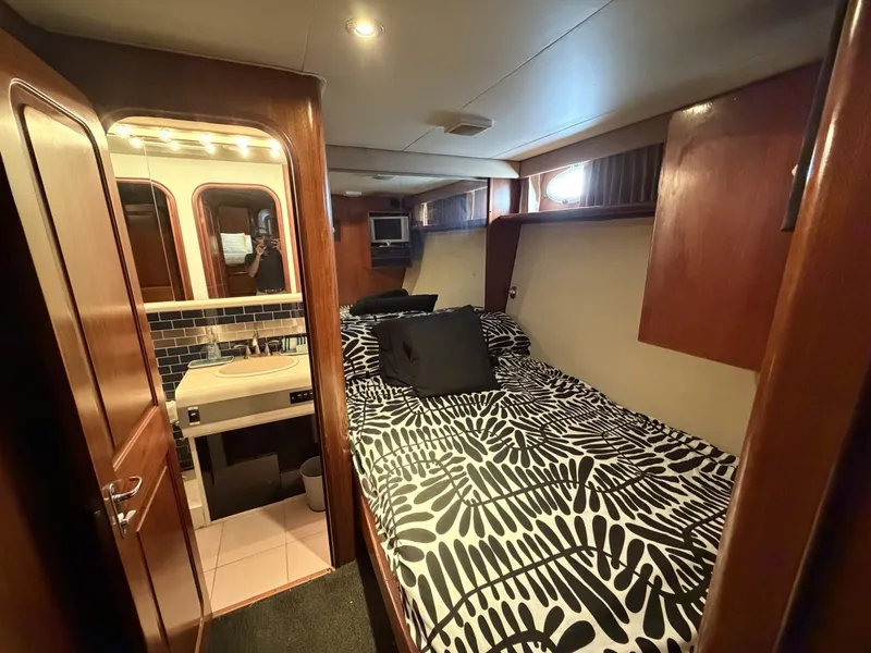 Slide: The Image of Viking Cockpit Motor Yacht 1990 - 7682532