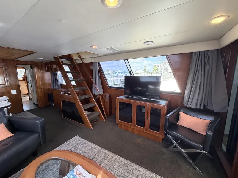 Slide: The Image of Viking Cockpit Motor Yacht 1990 - 7682510
