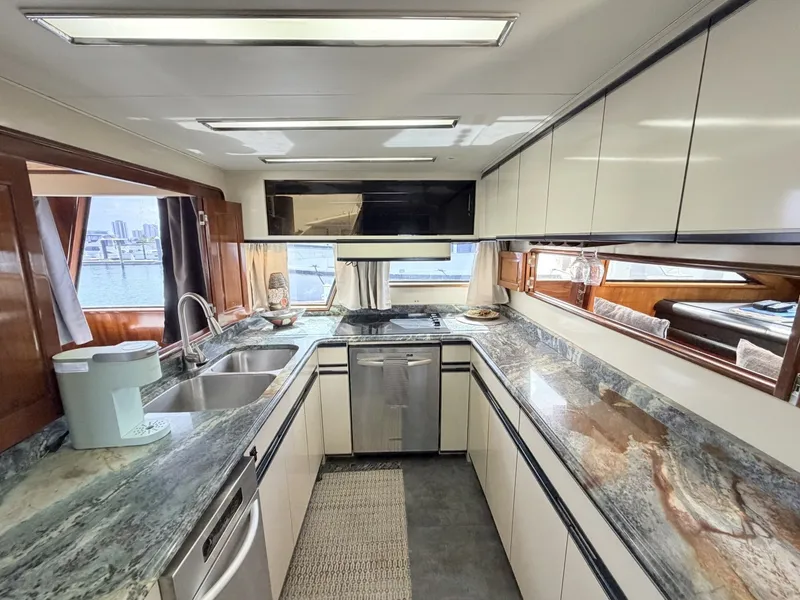 Slide: The Image of Viking Cockpit Motor Yacht 1990 - 7682514