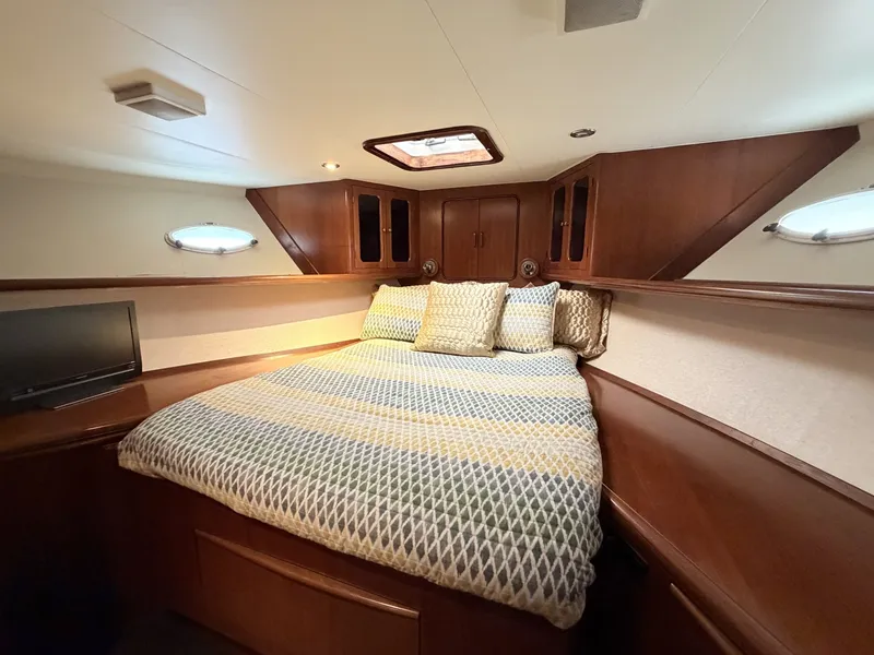 Slide: The Image of Viking Cockpit Motor Yacht 1990 - 6454893