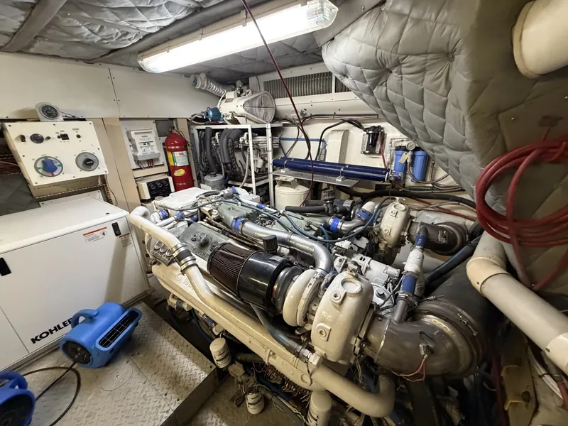 Slide: The Image of Viking Cockpit Motor Yacht 1990 - 7682545