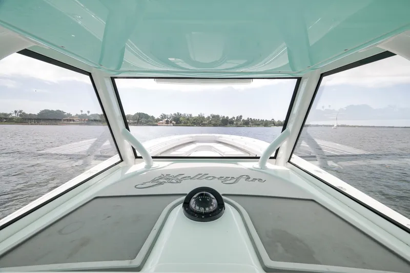 Slide: The Image of Yellowfin 39 Offshore 2017 - 6455130