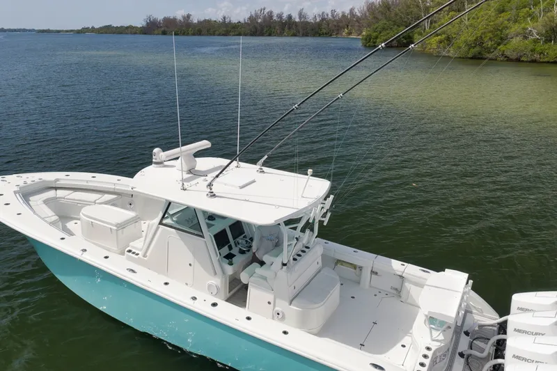 Slide: The Image of Yellowfin 39 Offshore 2017 - 6455113