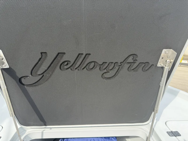 Slide: The Image of Yellowfin 24 Bay CE 2017 - 6471825