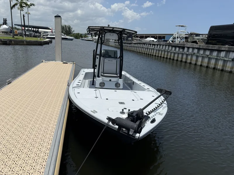 The Image of Yellowfin 24 Bay CE 2017 - 6471747