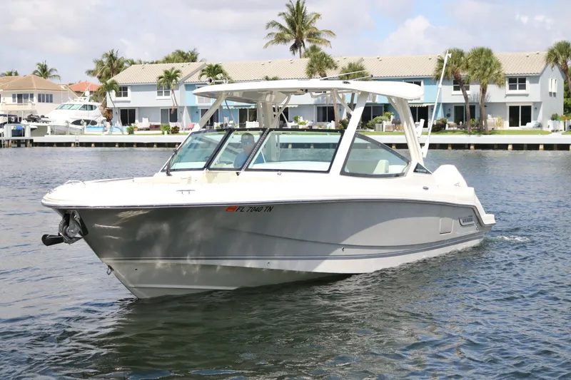 Slide: The Image of Boston Whaler 280 Vantage 2023 - 6457380