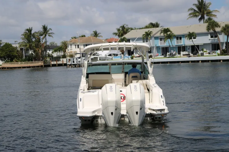 Slide: The Image of Boston Whaler 280 Vantage 2023 - 6457390