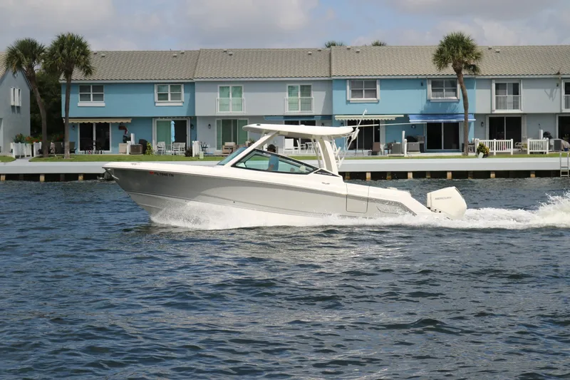 Slide: The Image of Boston Whaler 28 NO FILTER - Exterior Profile - 6472286
