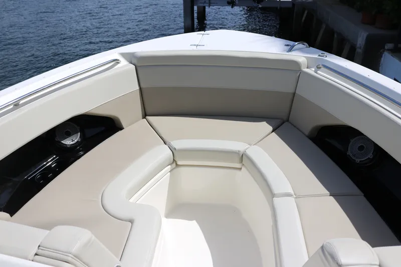 Slide: The Image of Boston Whaler 280 Vantage 2023 - 6457363