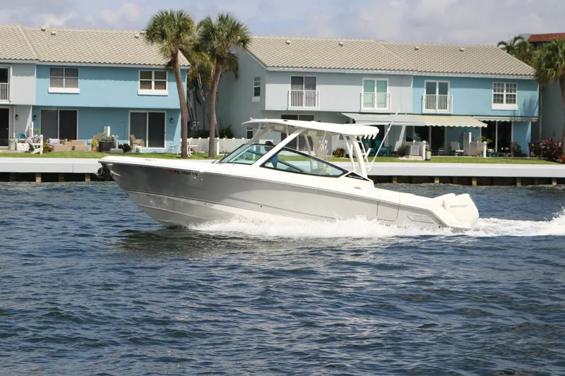 The Image of Boston Whaler 28 NO FILTER - Exterior Profile 2023 Boston Whaler 280 Vantage - NO FILTER - 6472285