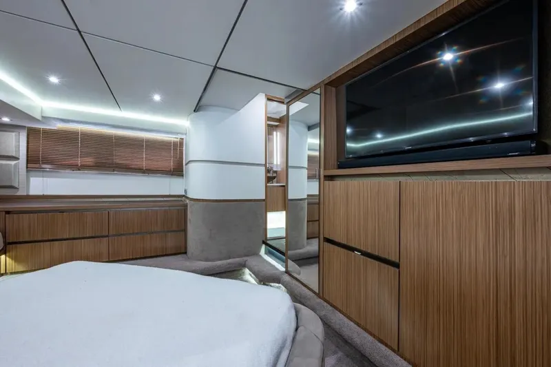Slide: The Image of Sea Ray L550 Fly 2018 - 6458945