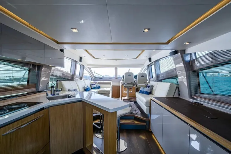 Slide: The Image of Sea Ray L550 Fly 2018 - 6458920