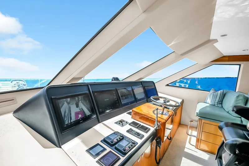 Slide: The Image of Hatteras Convertible 2008 - 6459080