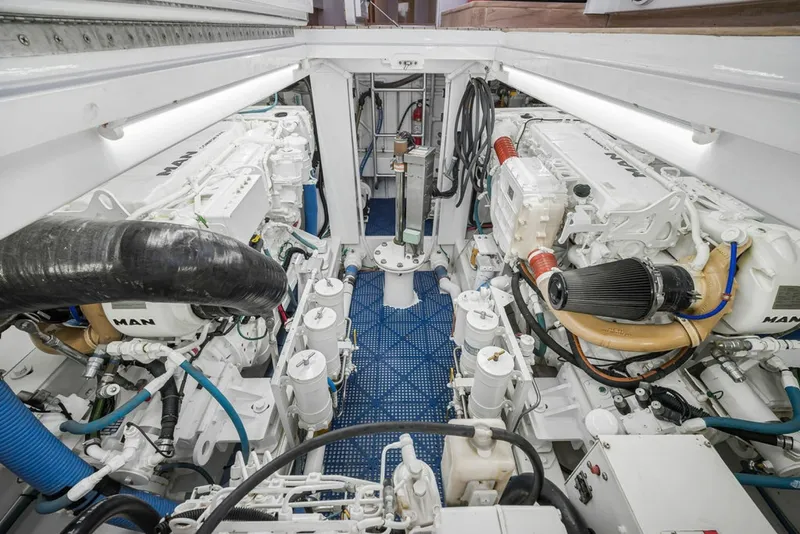 Slide: The Image of Merritt Yachts 48 1998 - 6462460