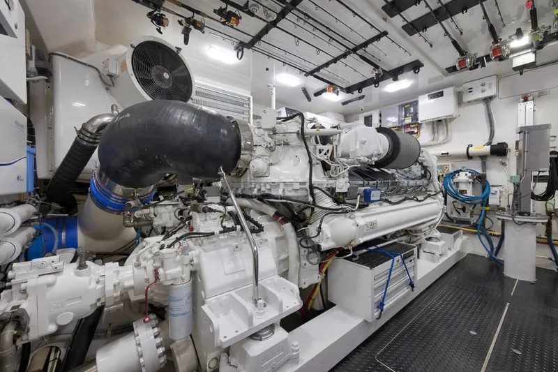 Slide: The Image of Viking 92 Sky Bridge 2018 - 6471126