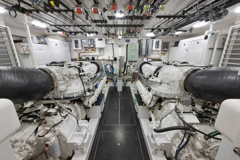 Slide: The Image of Viking 92 Sky Bridge 2018 - 6471125
