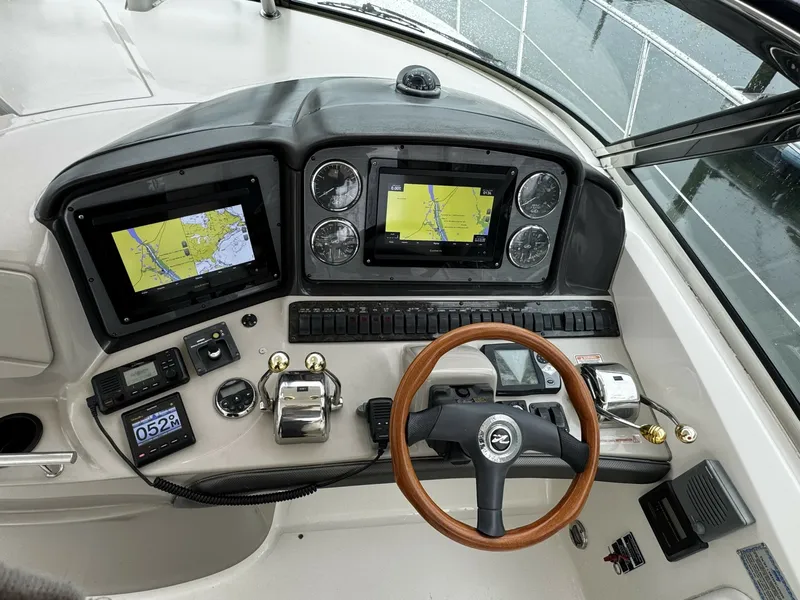 Slide: The Image of Sea Ray 40 Sundancer 2006 - 6473280