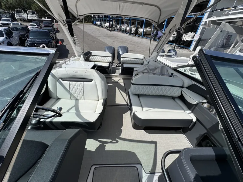 Slide: The Image of Regal 290 OBX 2021 - 6471352