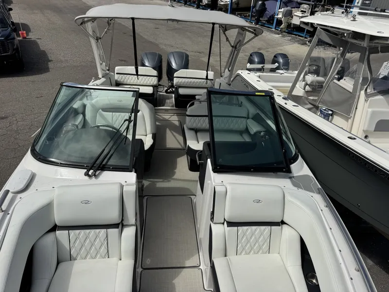 Slide: The Image of Regal 290 OBX 2021 - 6471368