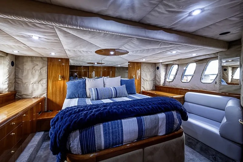 Slide: The Image of Sunseeker 62 EAGLE II - Master Stateroom - 7656146