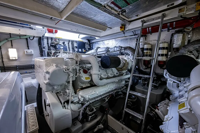 Slide: The Image of Sunseeker 62 EAGLE II - Engine Room - 7656167