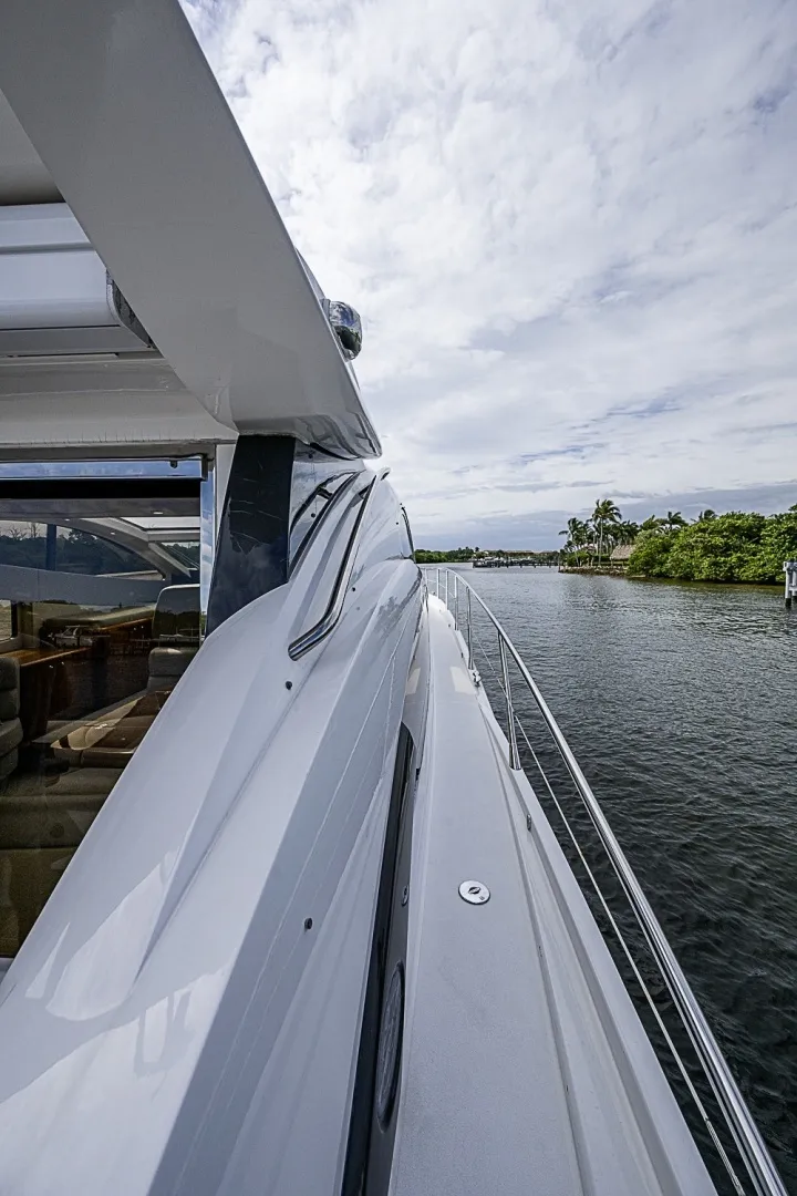 Slide: The Image of Sunseeker 62 EAGLE II - Exterior - 7656107