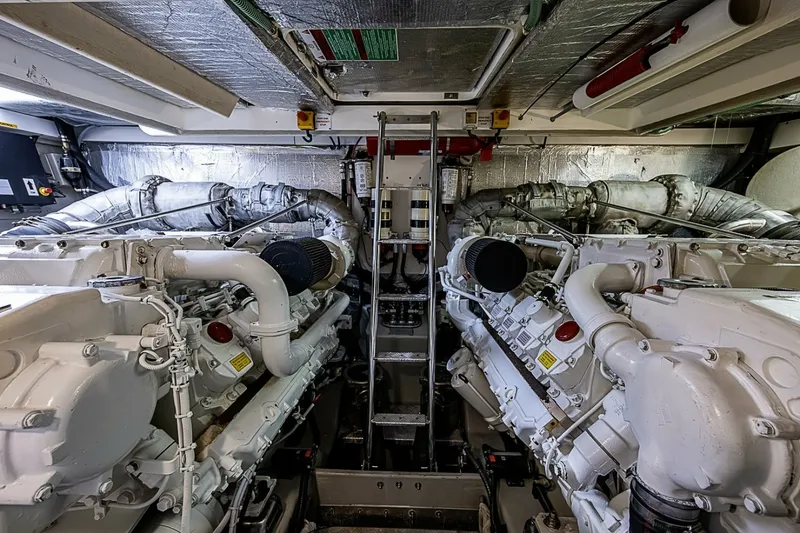 Slide: The Image of Sunseeker 62 EAGLE II - Engine Room - 7656166