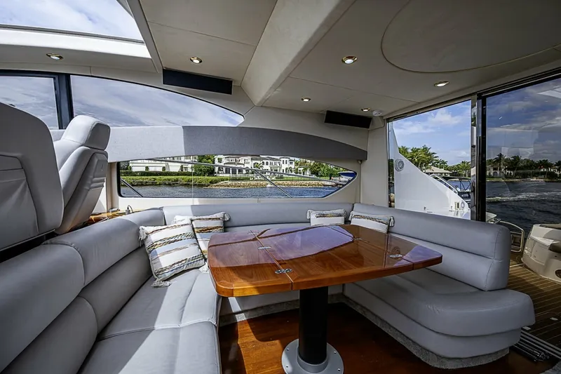 Slide: The Image of Sunseeker 62 EAGLE II - Helm - 7656138