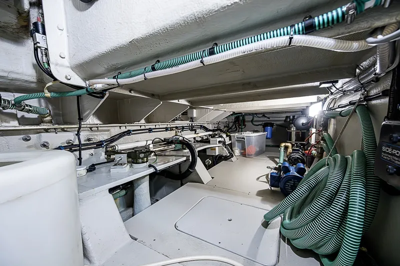 Slide: The Image of Sunseeker 62 EAGLE II - Engine Room - 7656174