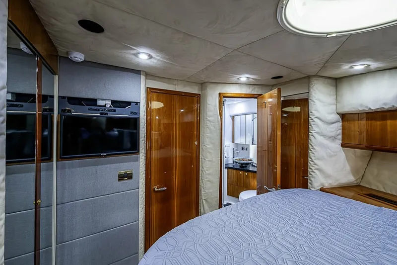 Slide: The Image of Sunseeker 62 EAGLE II - VIP Stateroom Forward - 7656158