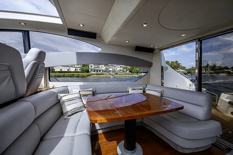 Slide: The Image of Sunseeker 62 EAGLE II - Helm - 6480487