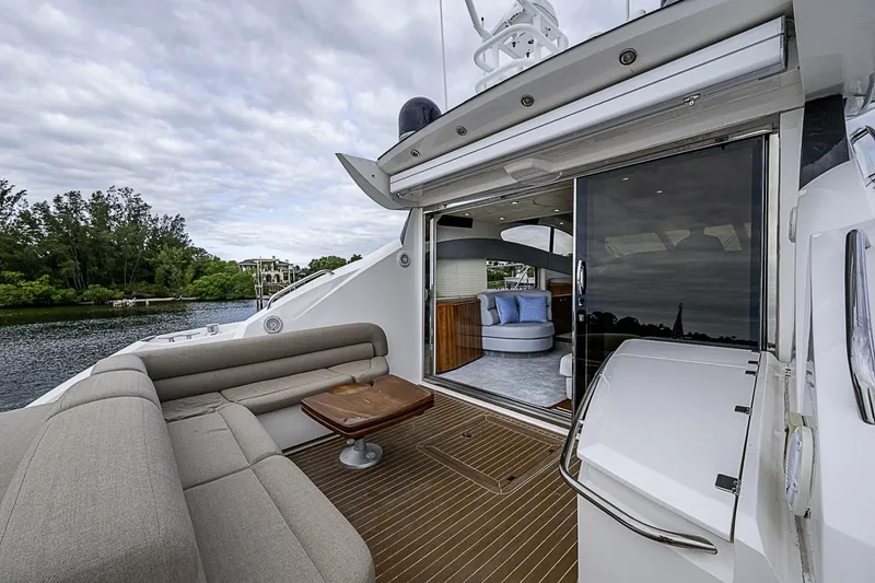 Slide: The Image of Sunseeker 62 EAGLE II - Cockpit - 6480464