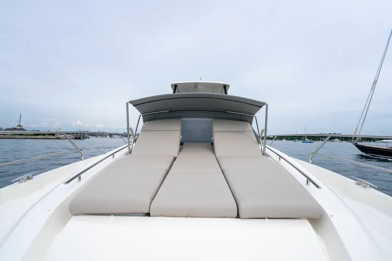 Slide: The Image of Prestige 520 2022 - 6833056