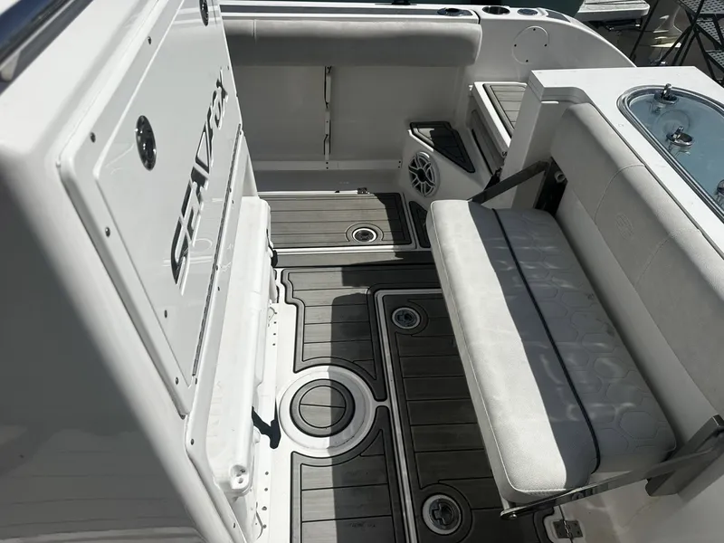 Slide: The Image of Sea Fox 28 2022 - 6472486