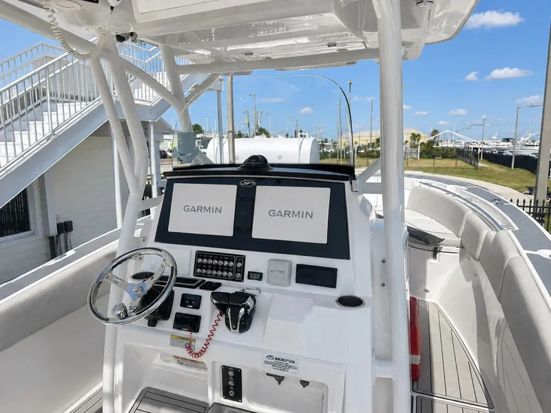Slide: The Image of Sea Fox 28 2022 - 6472487