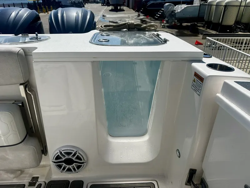 Slide: The Image of Sea Fox 28 2022 - 6472479